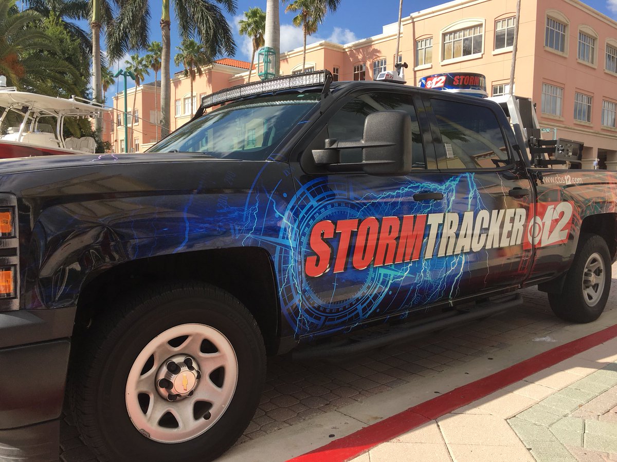 fruchter's tweet photo. The @CBS12 fleet looking great at The Health &amp; Wellness Experience! #HWE2018 https://t.co/gBG266uhoi