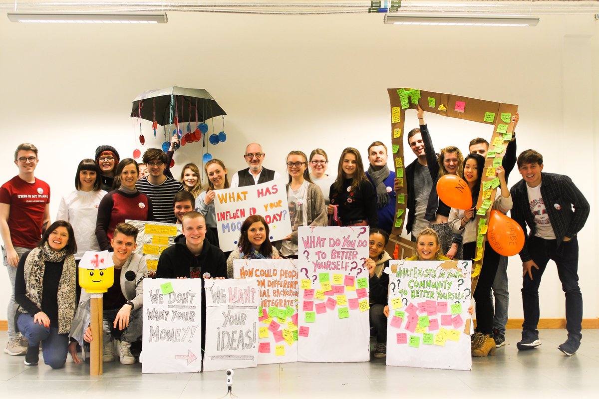 2018 Dundee Jammers and their awesome user-centric research. They went out in the poring rain with cardboard probes and post its and never complained once #GSJam #GSJDundee