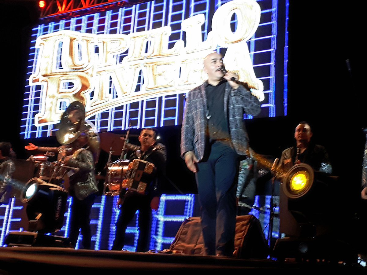 marioluna66's tweet photo. Gracias Concordia Chiapas un éxito la presentación de @LUPILLO8 en la Feria Anual 2018 https://t.co/UOI54TIxTh