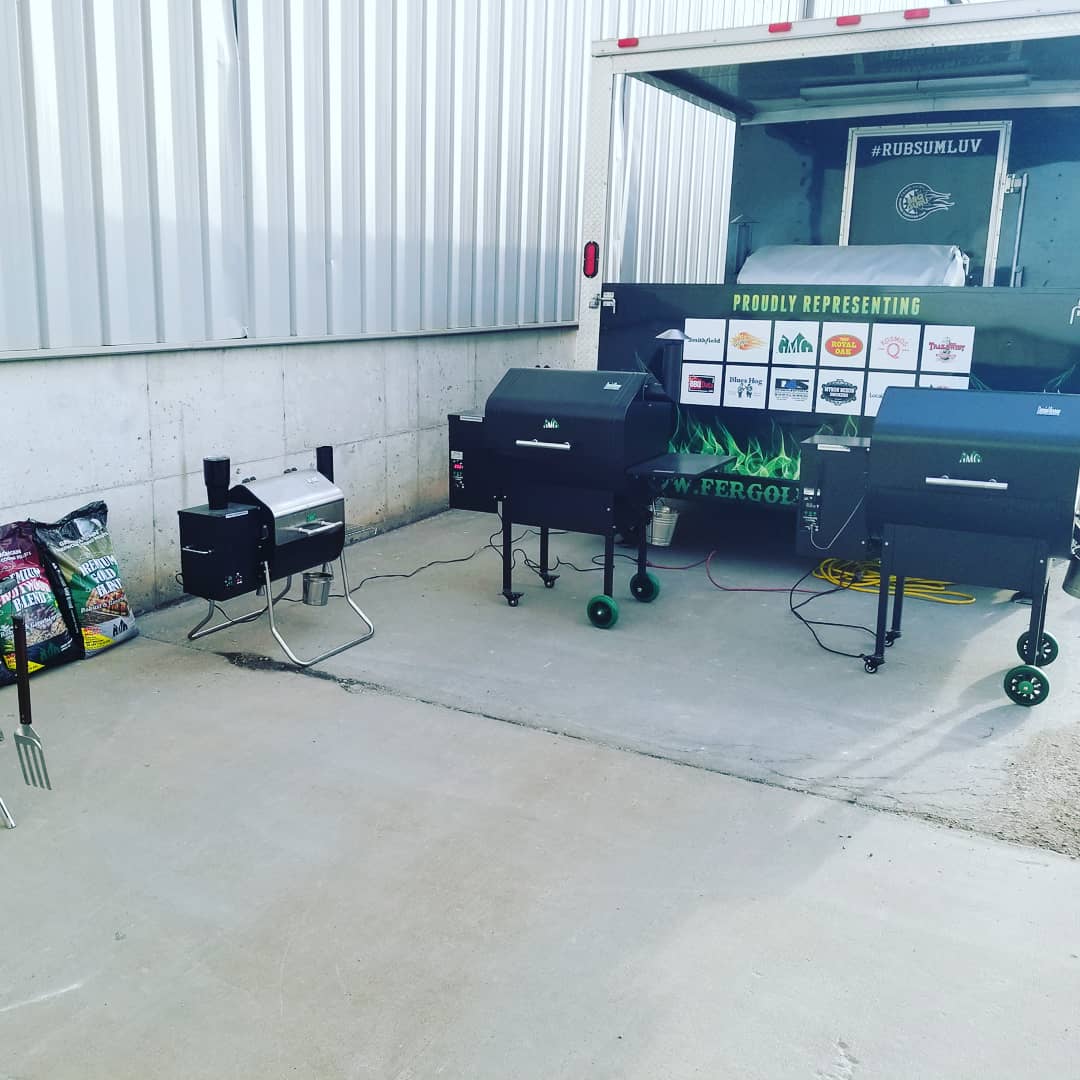 FergoliciousBBQ's tweet photo. Got all the @GMGrills set up and ready to go for our Backyard Pitmaster Class today here at @trailswestace Hardware. We still accept walk-ins.  

#RubSumLUV #backyardpitmaster #culdesacking #universityofque #gmg #gmgnation #greenmountaingrills #therewillbebloodys https://t.co/vZcQY7XOtW