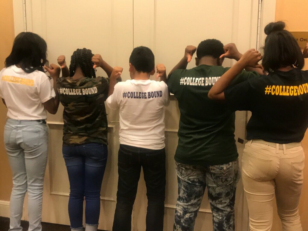 ECWPRIDE's tweet image. #CollegeBound 💫#ECWPride 🦁