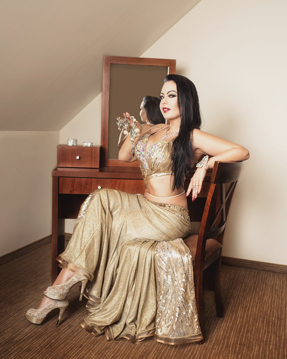 Suraiya_Dancer's tweet photo. New photo! https://t.co/dHhbqxdB1l