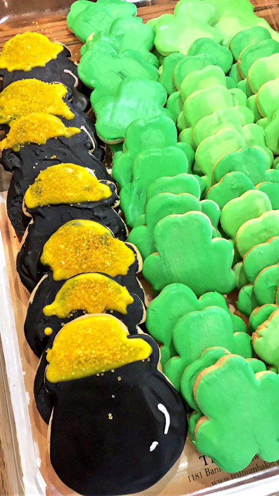 TrilliumBakery's tweet photo. Some of our other #StPatricksDay treats 😍🍀 

#TrilliumBakery #OttawaBakery https://t.co/hRSnQRMFMl