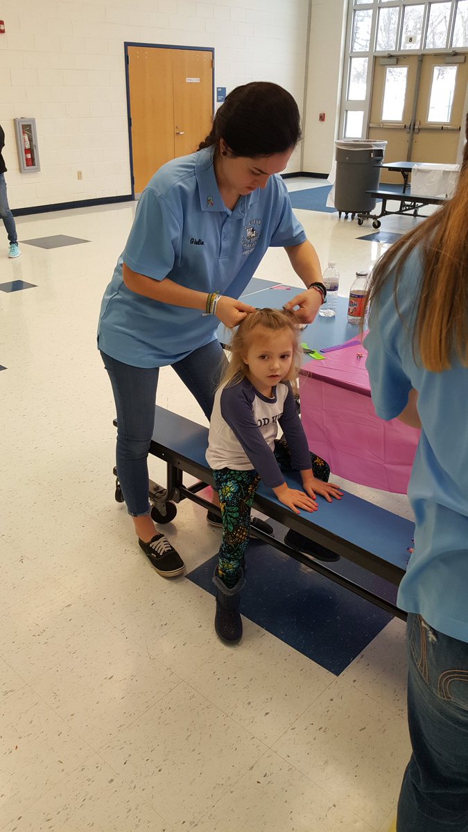 MrKavcak's tweet photo. The pampering continues! Now it is time for hair! #WHRHSPRIDE https://t.co/np0oLBK3oj