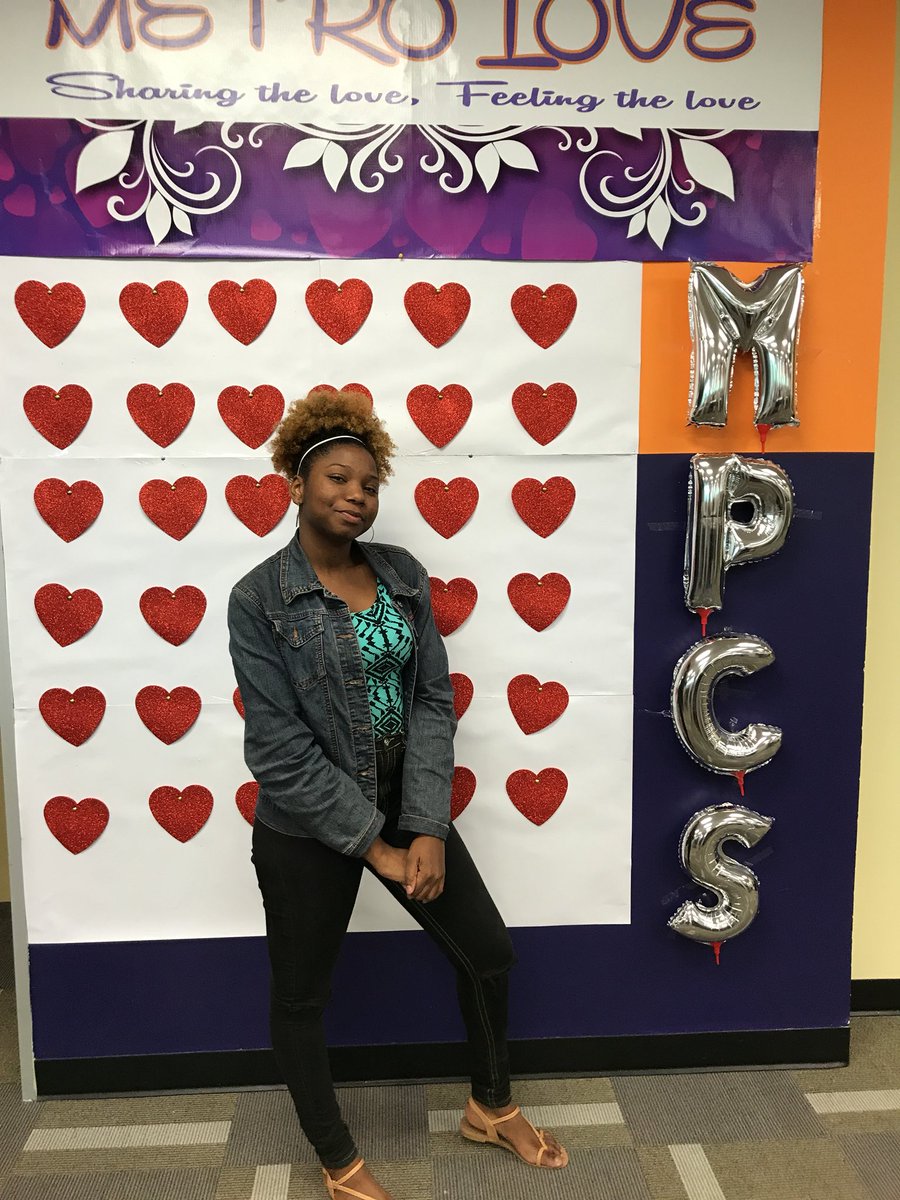 TrinidadMetro's tweet photo. Candy Crush Weekly Winner Goes To Agent Khadijah 😭🙅🏾‍♂️🔥🔥🔥💯🎁🎁🎁🍾🎈🎈🍾🍾 She Won A Trip To Tobago for Two ALL EXPENSE PAID ACCOMMODATION 🔥🔥🔥🔥 #MetroCandyCrush @Daniel_S181 @BernardStLOUIS3 @Greg_MPCS https://t.co/Phr5nVen6W