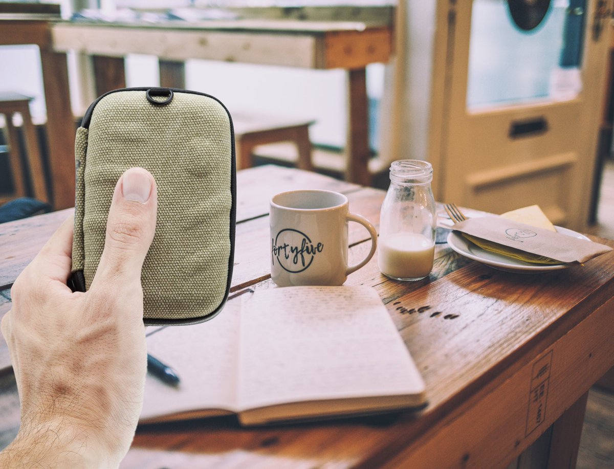 BOBHQ's tweet photo. Check out these new Carbon Series SMELL PROOF and LOCKABLE bags from our friends at @ryot_official !!! Perfect for your upcoming spring camping trips! 🤭🏕💨🌿 https://t.co/kEHYwTYf0C
