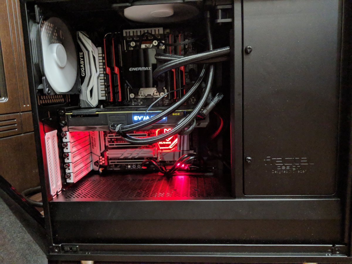 webdizz's tweet photo. And here we go my #DeepLearning #build is ready and alive. To recap there are #GTX1080ti #EVGA SC2, #AMD #Threadripper #1950x w/ 64Gb RAM and 1Tb SSD #Samsung #960pro powered by 1600w PSU #EVGA_G2 https://t.co/JIdUAARo19
