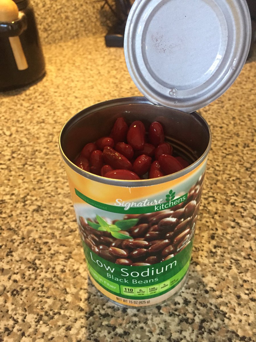 K8Born's tweet photo. Uhhh @Safeway, someone messed up https://t.co/eZ5hMZfBQk
