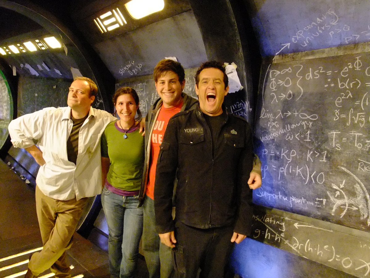 How can you do anything but adore a cast that learns about competing options for the shape and fate of the universe (& then-current research results) to make character choices?! SciFi can totally be a teaching platform, dammit! #StargateAlive