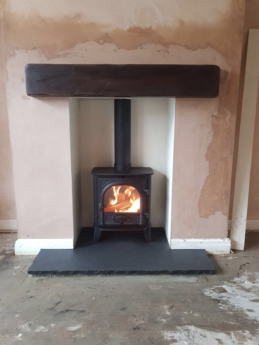 Stovax Stockton 5 Woodburning Stove with slate hearth and beam.<a href="/StovaxGazco/">StovaxGazco</a>