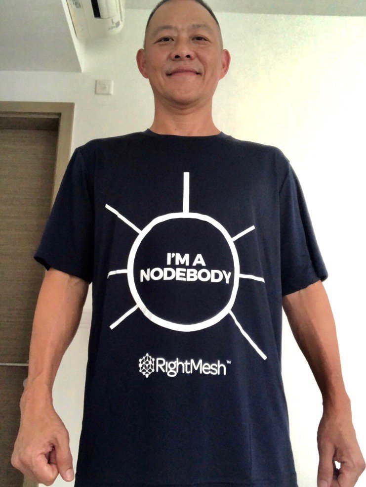 Right_Mesh's tweet image. "Thank you from Singapore for the #RightMesh tee, sticker and coin as a reward for weeding out scammers! Proud to be a #Nodebody :)": Steven, one of our most active member on Telegram. Be part of this growing community: t.me/RightMesh_Offi…. Thank you, Steven! You rock!