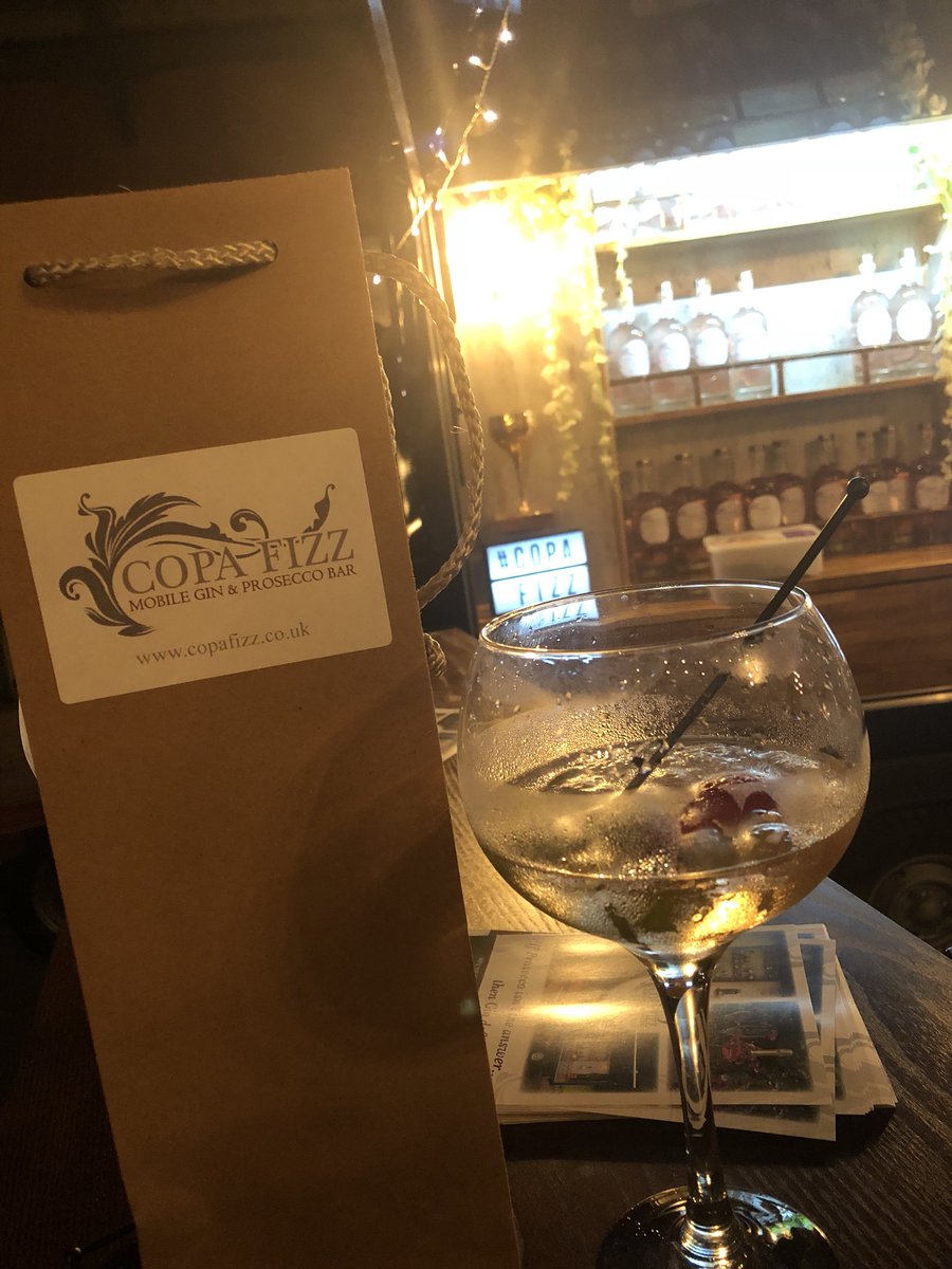 MrsLisaBentley's tweet photo. #CopaFizz gin launch https://t.co/6lDKjSaqeQ