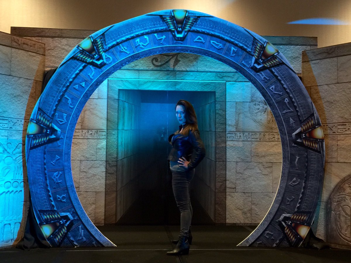 SimoneBailly's tweet photo. I am Ka'lel, here me ROAR! 👊@MGM_Studios @stargatecommand #StargateAlive 💫 https://t.co/dpNqRIWbRH
