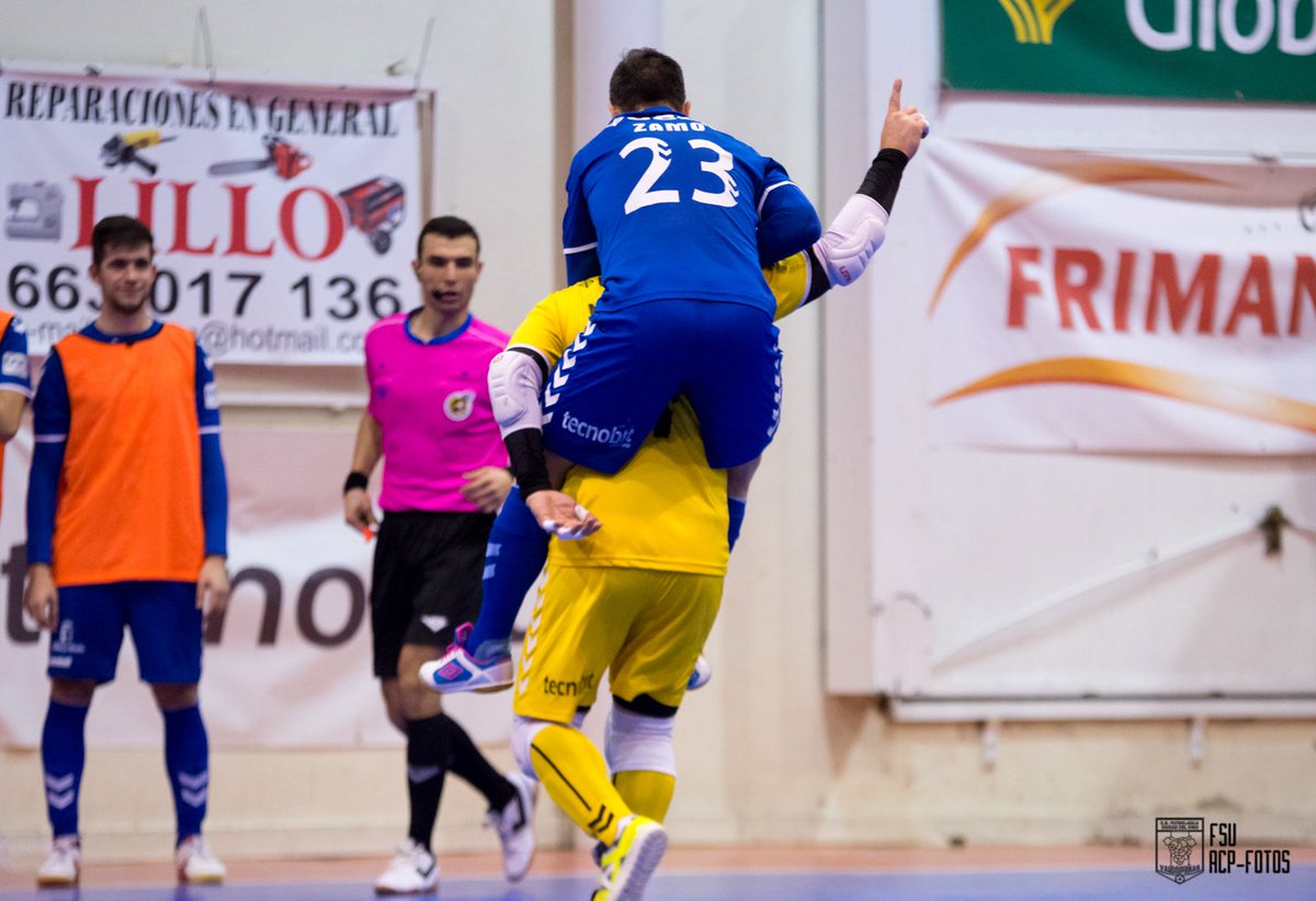 VinaAlbaliFS's tweet photo. |FOTOGALERÍA| 📸
Jornada 24 - 2ª División LNFS
FS Valdepeñas - Prone Lugo
#VamosMasseyCastro #FSValdepeñas #LNFS #ACPFSV https://t.co/l9sQJO6EKu
