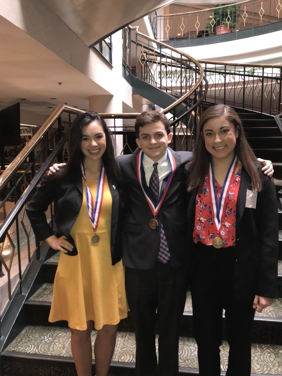 ❗️Congratulations to our three Deca finalists❗️Best of luck to you guys in Atlanta✈️🥇#ICDCBound #NCDECADiamond <a href="/QuirozSammy/">Sammy Quiroz</a> <a href="/leighannhalik17/">LeighAnn Halik</a>