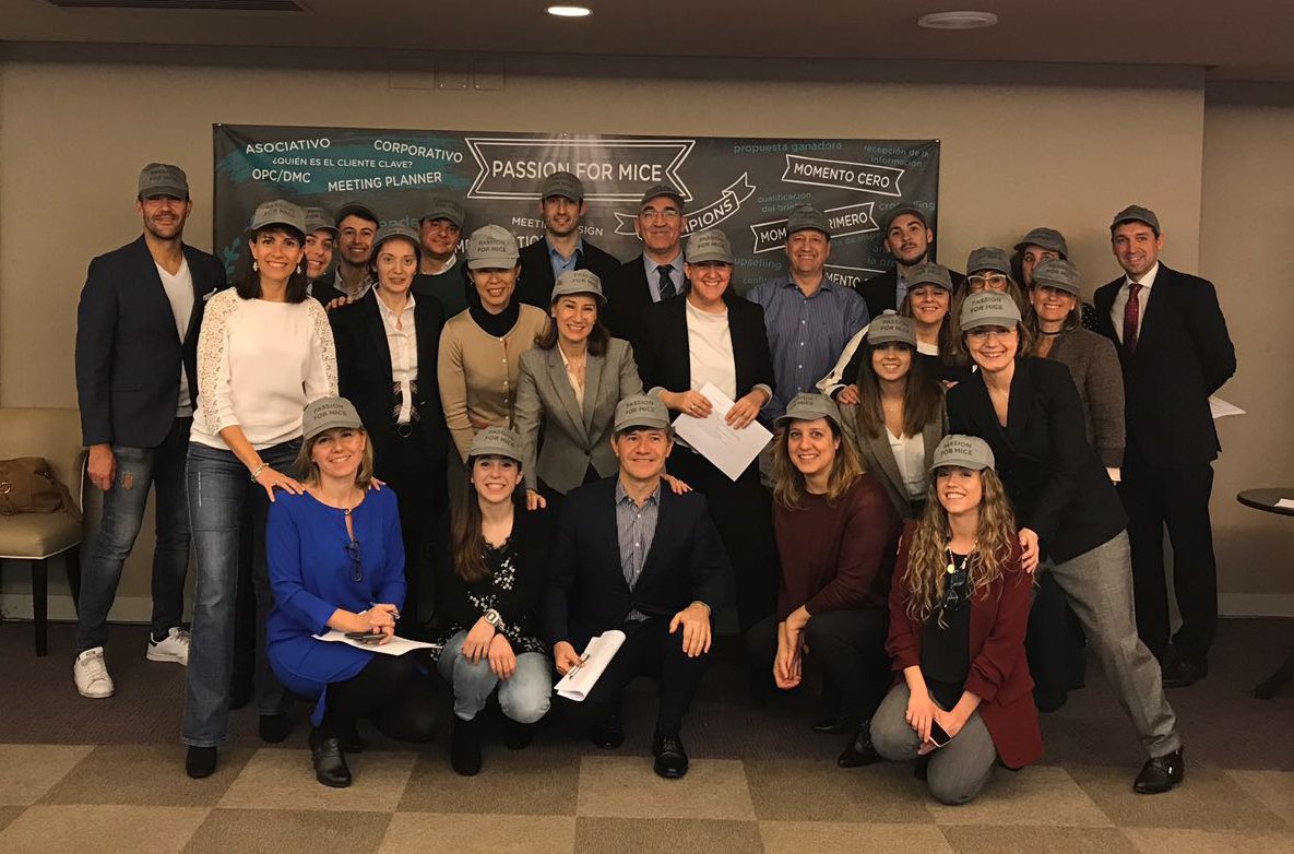 Melia_Castilla's tweet photo. We are delighted to have hosted the #Passionformice training here at #Meliacastilla. Meet some of the team that attended.
#Meliabarajas #Meliateam #Ourstaff https://t.co/x5eHjTQZFm