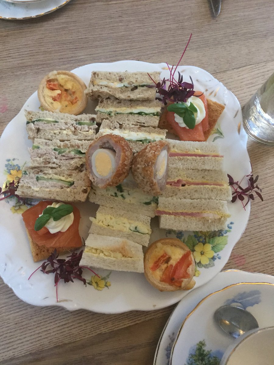 LivingPretty1's tweet photo. Happy Mother’s Day to some of the gorgeous mums who visited us for our special afternoon tea today. https://t.co/GUtrSUKZun