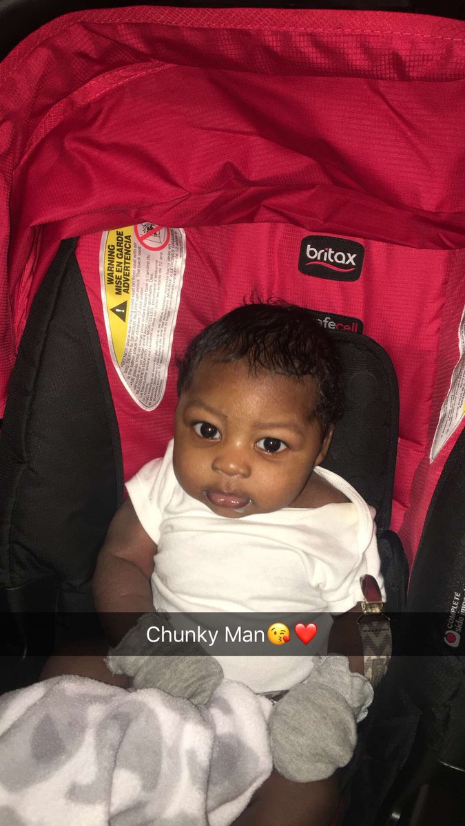 iAm_TeMarie_'s tweet photo. If I don’t do nothing else , I make some beautiful children 👶🏾💙! https://t.co/kqND2SQzvj