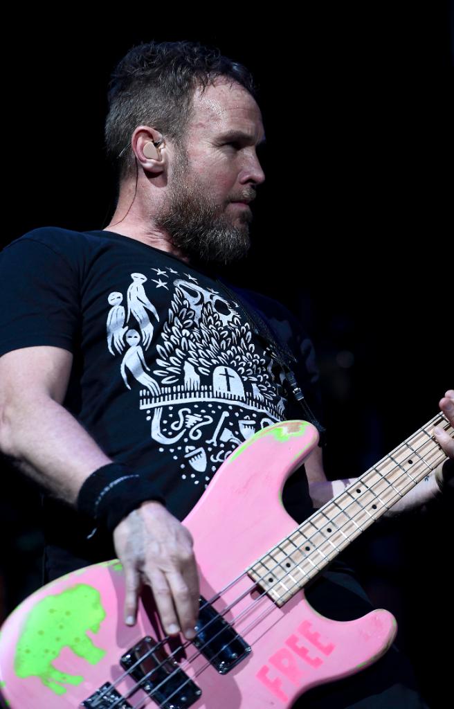 Saturdays are for wishing Jeff Ament a happy birthday!  