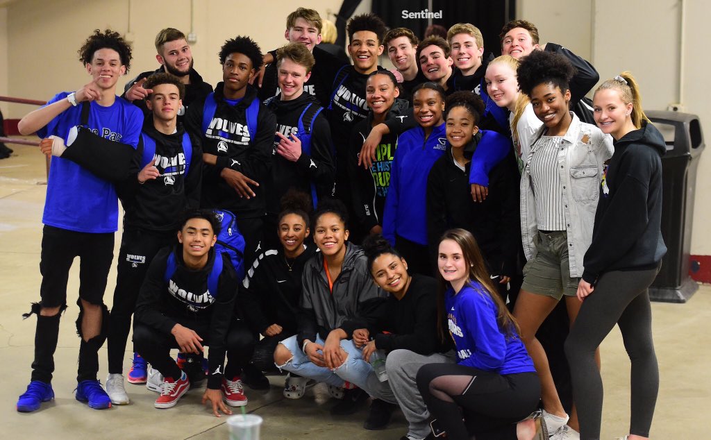 1dannyrendon's tweet photo. All the best to these great young athletes. It has been fun watching your journey to the top, so why not seal it with a championship tonight. Good Luck!!! #Pack2Pack https://t.co/Uw8MyvN1gn