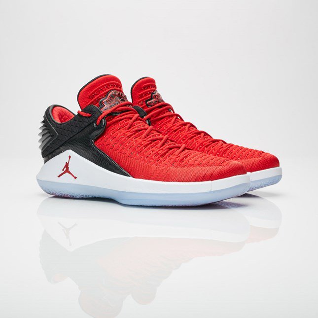 footfire_'s tweet photo. ASSIST - #PG1 from £50, #CrazyExplosive Low from £67, #AJ31 from £90, #Jumpman23 clothing from £18, Hyperdunk Lows from £59 & much more
👇🏾
https://t.co/lHeJACJrVD
👆🏾
When you buy 2 items from the sale section you receive an additional 20% off. Discount applied at checkout https://t.co/qYDj1p3KdR