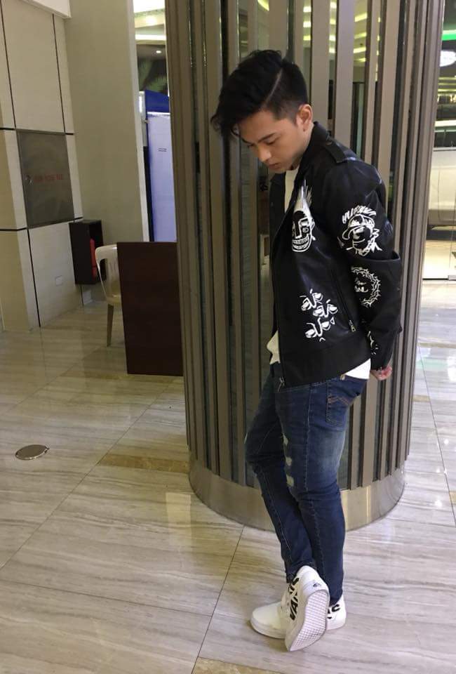 _JeremyGupdates's tweet photo. @VoiceTeensJer FB update.
"Last night at the #AdSummitPH2018 #JustAdLove
ASAPOFFICIAL"
031018
FOLLOW JEREMY'S OFFICIAL ACCOUNTS.
FB : JeremyGlinogaOfficial
IG : @theofficialjeremyg https://t.co/74iQiy1t9j