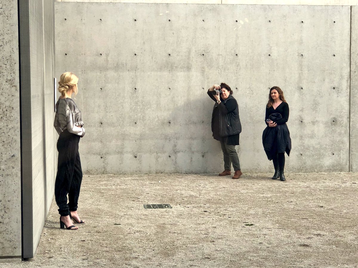 jennsilverberg's tweet photo. #behindthescenes @SamFoxSchool Wash U Fashion Shoot Promos - These students are so talented! #wustlfashion #commercialphotography https://t.co/kg7bbulgbH