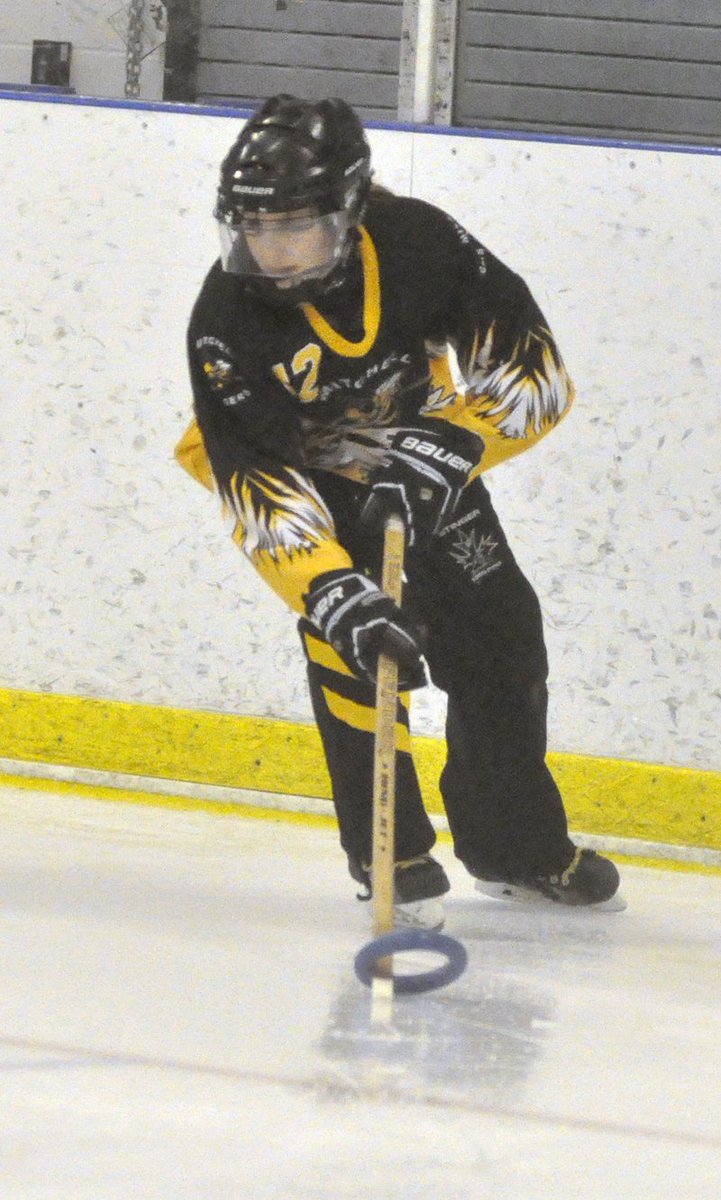 MitchAdvocate's tweet photo. Erika Neubrand scores 3 goals to lead Mitchell U16AA Stingers to 6-4 win over West Ottawa at ORA Provincials; keeping the Stingers unbeaten with a HUGE round robin tilt with Nepean still to come. #MitchellRingette https://t.co/zAE7VpNCZ7