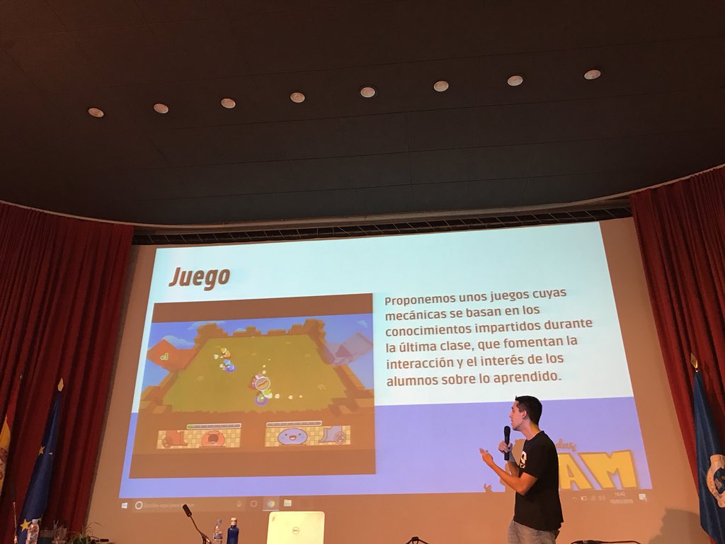 udit_es's tweet photo. Turno de los chicos de @OP_Team_ ! Nos sorprenden con una plataforma digital para una vida saludable #hackforgood2018 #hackersforgood https://t.co/khbB8TDzs1