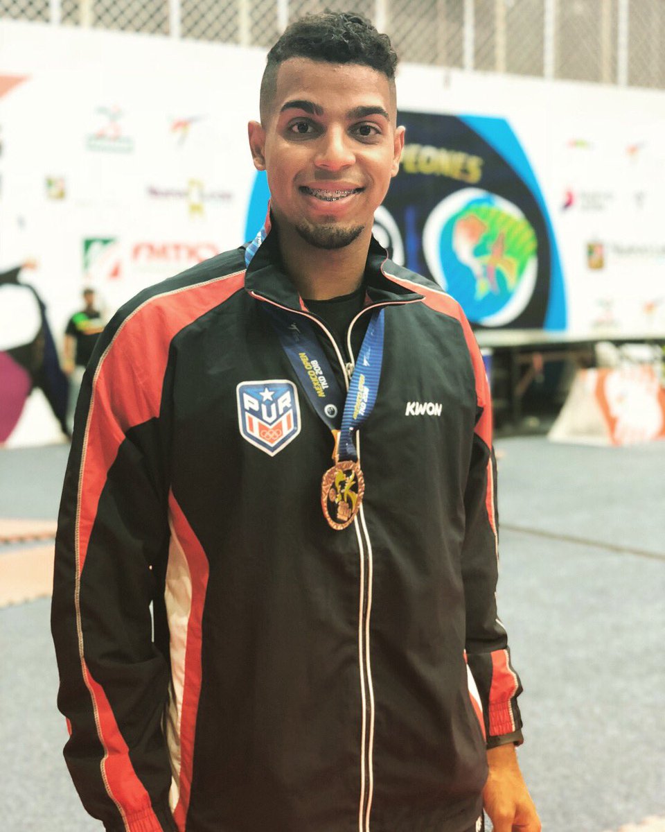 elvisbarbosa66's tweet photo. My FridayβπΎ
BRONZE in MΓXICO Open 2018π₯
After 4 fights and rank #2.ππ―
Lost in semifinals in the last seconds 13-11.
Next time ππ₯π
Gracias a todos los que siempre me apoyan. #Taekwondo #goals18_20 #MexicoOpen18 #firstcompetitionoftheyear #BAQ18ππ #EquipoPurπ΅π· https://t.co/E9OPGvhxA6