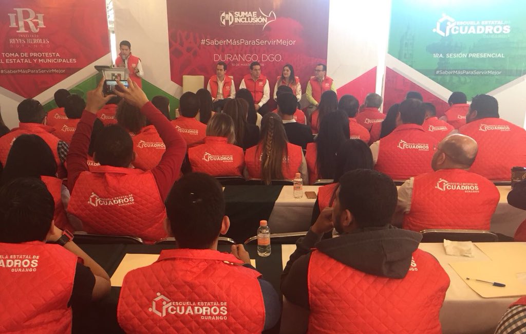 AlyGamboa's tweet photo. Damos inicio a la primera sesión presencial de la @EECDgo @IRHDGO @chuycabrales @Zurita_ @EnriqueBenitezO @CDE_PRI_Durango https://t.co/jXiwyqOyJd