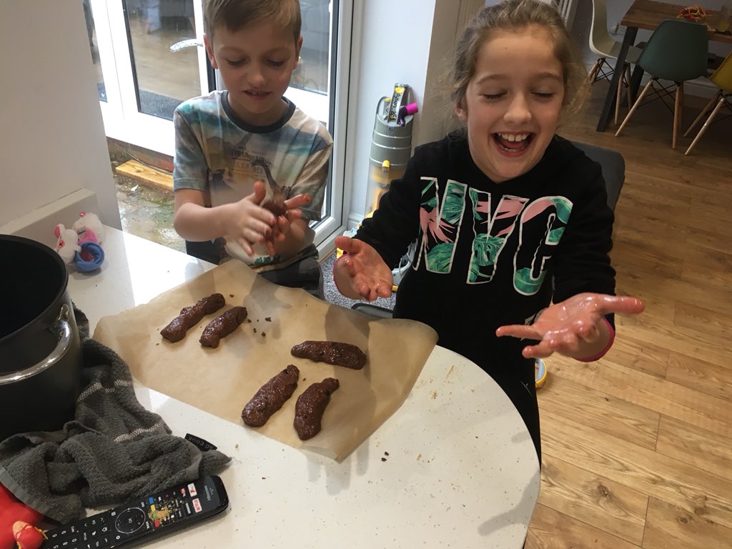 AnotherDarkDay1's tweet photo. Poo tactic creations @whizzpopbangmag #wpbshare 🤣 https://t.co/V3lOQ6us9E