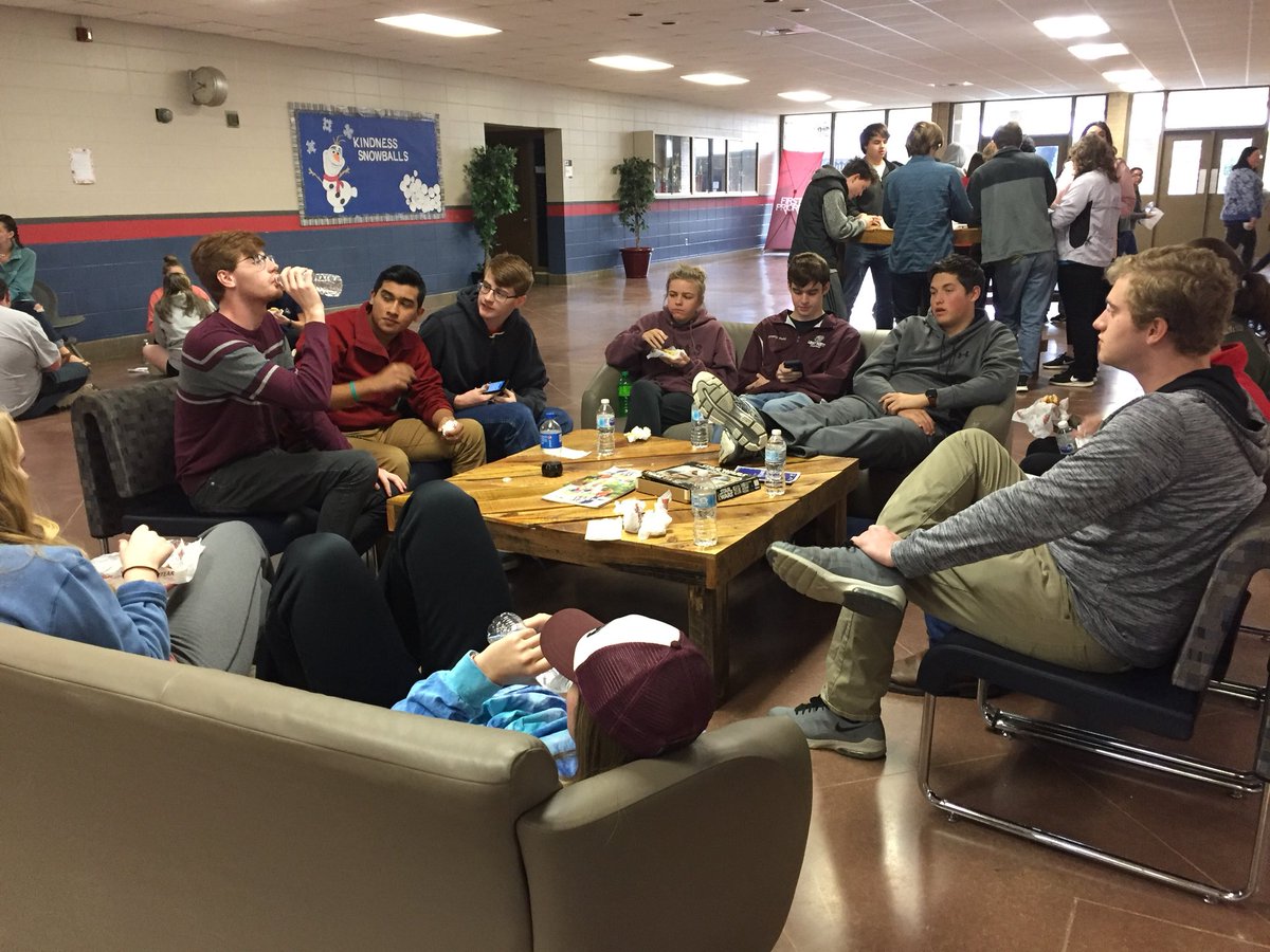 WestPointHigh's tweet photo. AP English students from WPHS, @FairviewHighSch, and Brewer HS showing their commitment to excellence! #SaturdayStudySession #AP #CollegeReady https://t.co/nw5xH0Ylgj