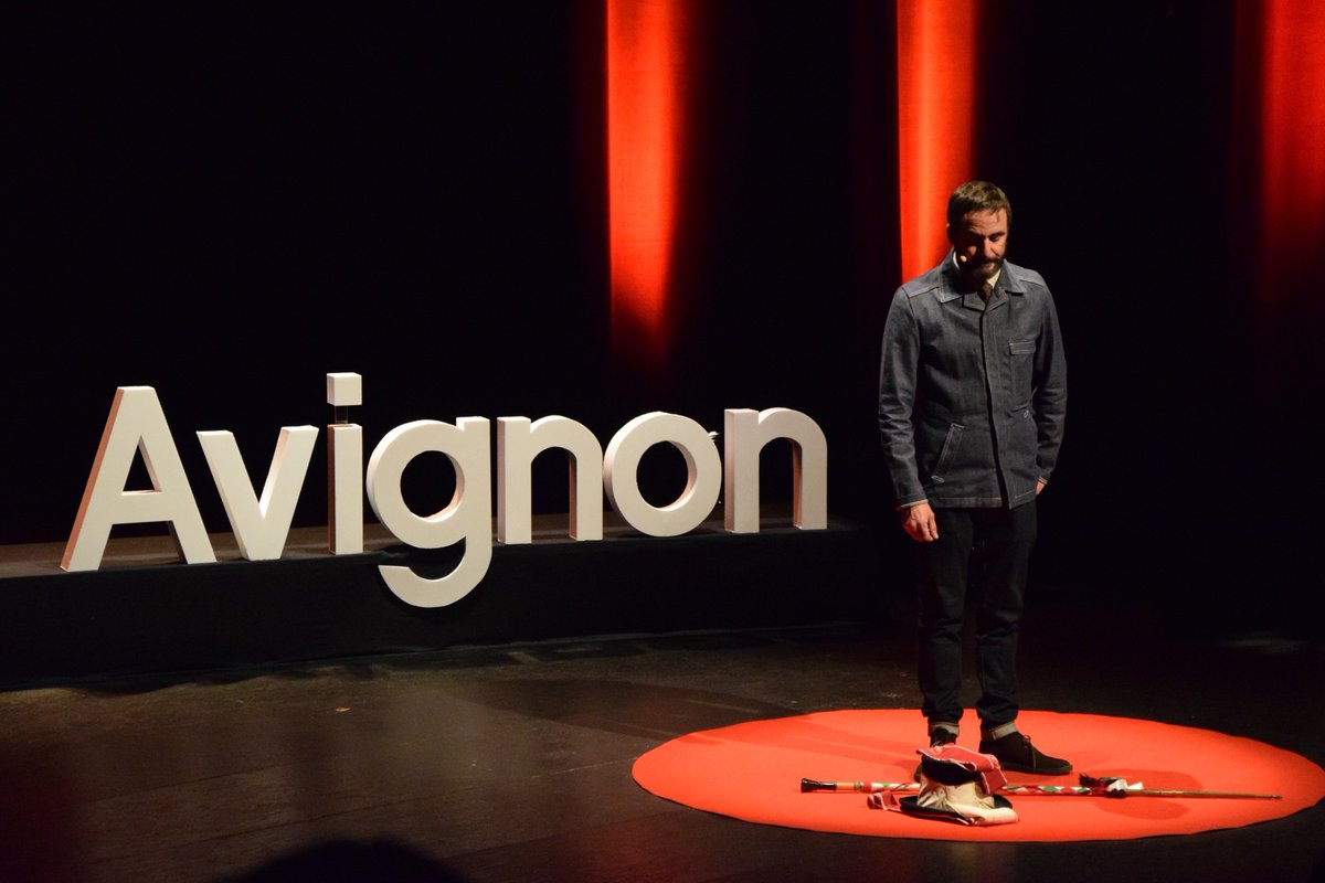 TedxAvignon's tweet photo. Now speaking : Pierre Schoefer - Compagnon

#Tedx #Avignon #TedxAvignon #TedTalks #Conquete #Territoire #LaConqueteDeNosTerritoires #Direct https://t.co/AHtgG3ymay