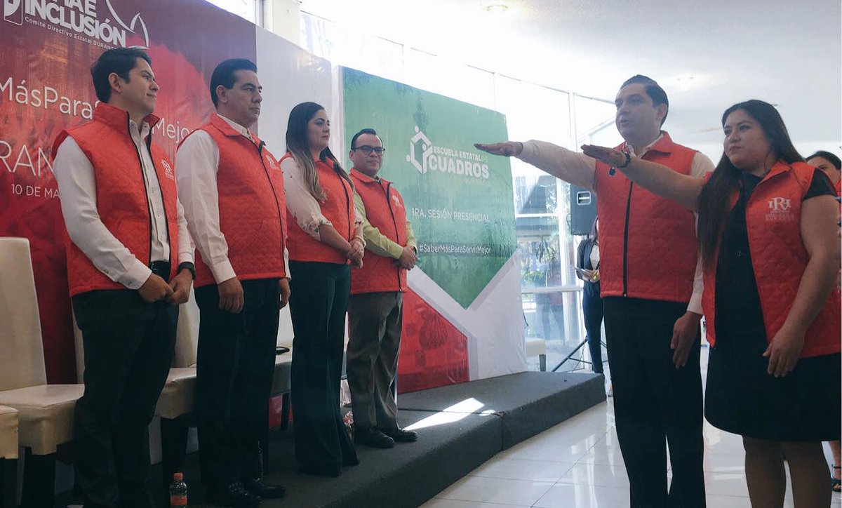AlyGamboa's tweet photo. Felicito a @chuycabrales y @dlizmaldonado quienes hoy rinden protesta como Presidente y Secretaria General, respectivamente, del @IRHDGO @Pospital @CDE_PRI_Durango @EnriqueBenitezO https://t.co/YDcFh1tilH