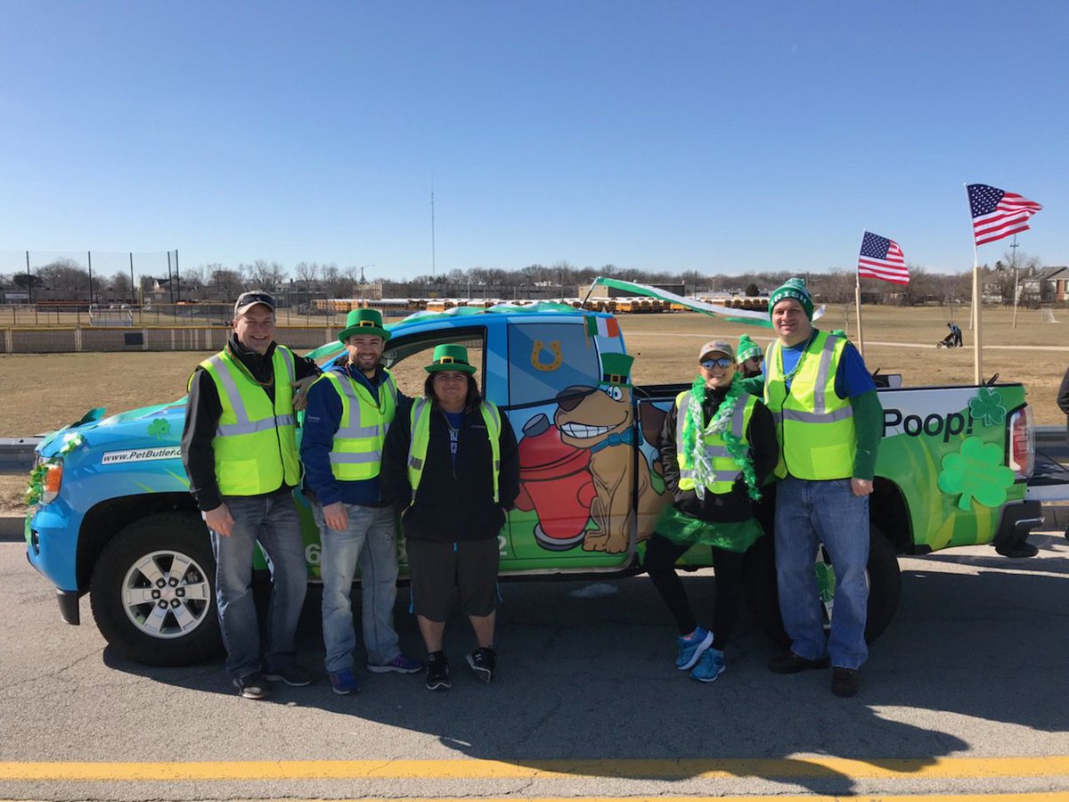 PoopFreeYard's tweet photo. The Pet Butler team is ready for the St. Patrick's Day Parade today in downtown Naperville! 🐶 🍀 See you soon! #PetButler https://t.co/tk1Pe51Z9Z