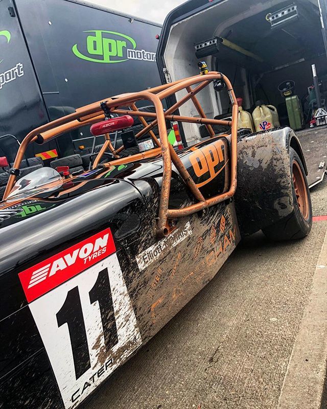 Nothing to see here... #offroad #caterham #420r #caterham420r #offroad #mud #becauseracecar ift.tt/2HnF1B8