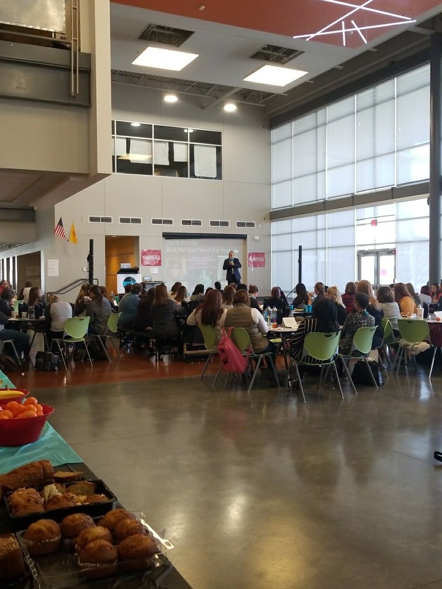 summergal8188's tweet photo. NM Teacher of the Year 2016 sharing his story at NM ECET2 @NMNBCT_Network @MichelleAccard1 #whytech #NBCTStrong https://t.co/NwlvOHgeYc