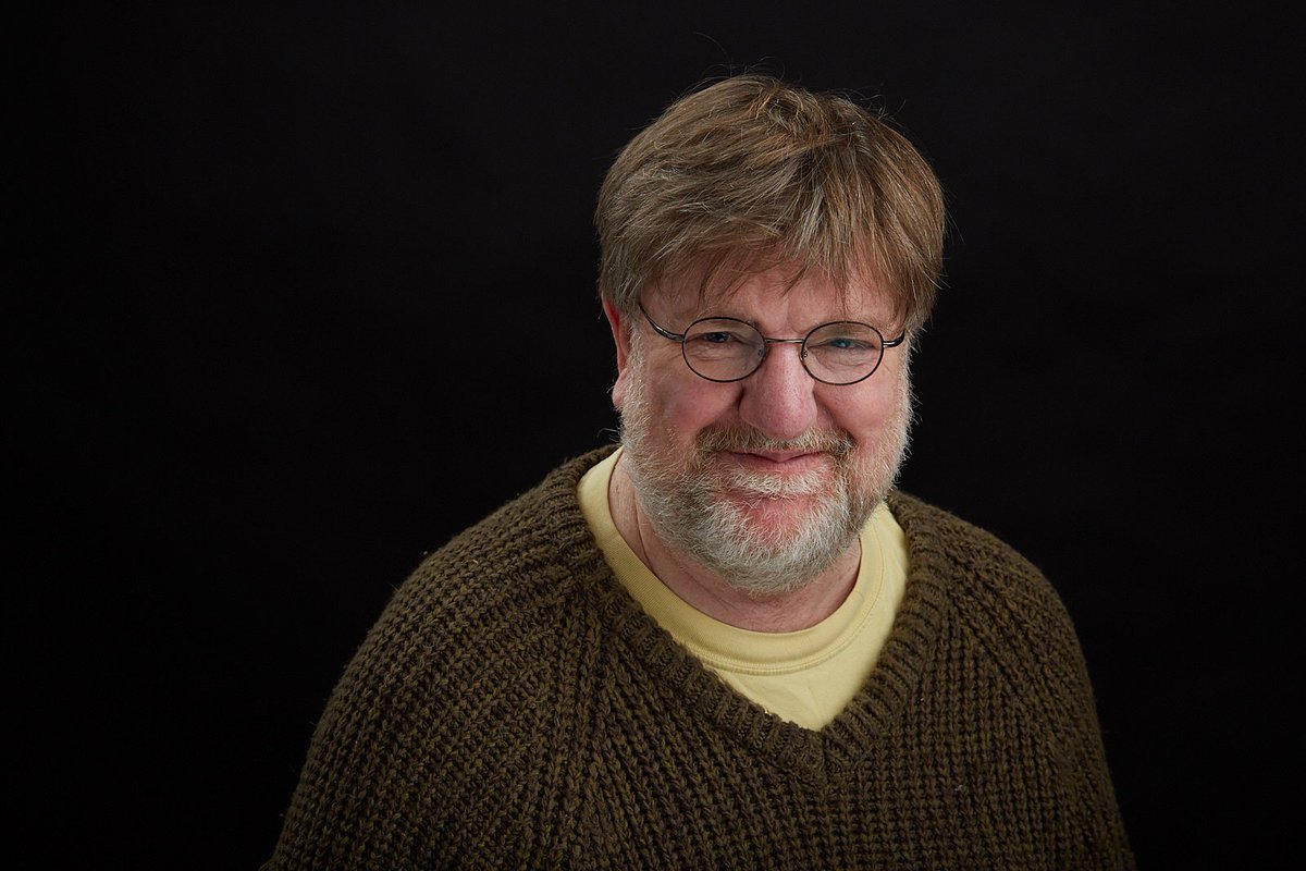 ClearRockStudio's tweet photo. A couple pictures from one of our first set of headshots, but they are still our favourite. Ian is so photogenic and he is full of expression, plus his soapstone creations are amazing! #windsorontario #windsorphotography #clearrockstudios #walkerville #windsorsmallbusiness #yqg https://t.co/qAw52k44d0