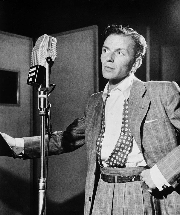 ericdenneman's tweet photo. Trots meld ik graag ... samen met kernteamleden Ron Bogerd, Peter Douglas, Carla Roubos en José van Kerkhoff het eerste evenement van "Crooning Nieuwegein" gelanceerd ... "Frank Sinatra - Ol'Blue Eyes". Zondagmiddag 27 mei in De Lantaern. Meer info ... https://t.co/xAwtuOt1ss https://t.co/jTvv0xfFVT