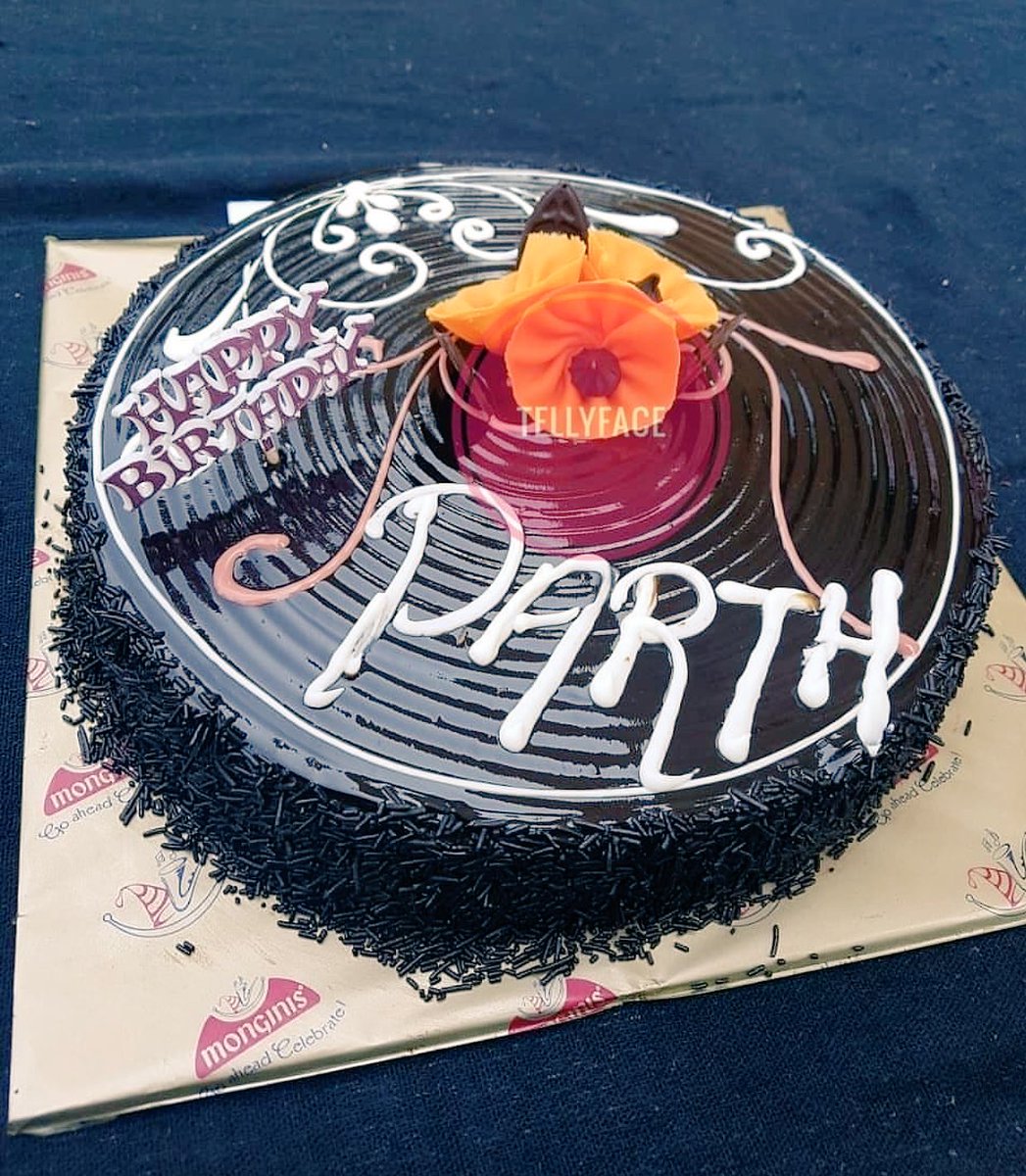 SamthaanParthFC's tweet photo. Just few more hours to go🎂😍❤️😘
@LaghateParth 🎂😍😘❤️😍😘💃🏻
#SamthaanKaJanamdinAaya #HappyBirthdayParthSamthaan https://t.co/5mz8TspugR