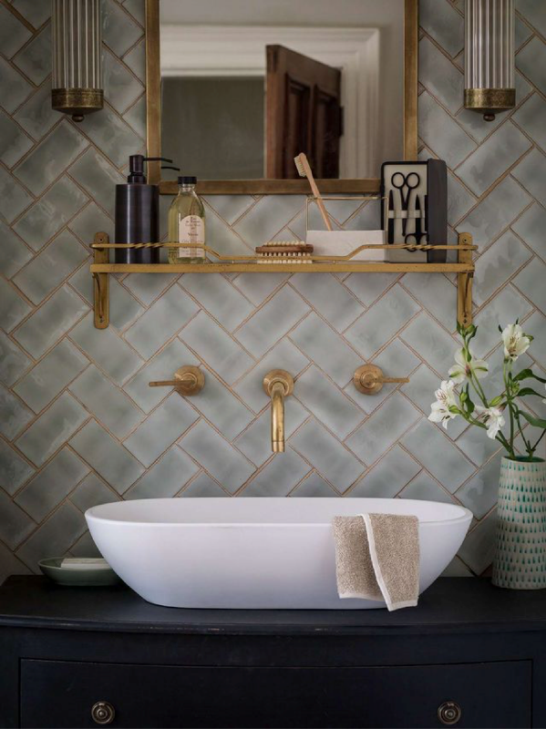 Tegeltrend_1's tweet photo. Ook de kleine plekjes in jouw #badkamer ontsnappen niet aan de nieuwe #trends van 2018! https://t.co/ZjpFCZV2wy