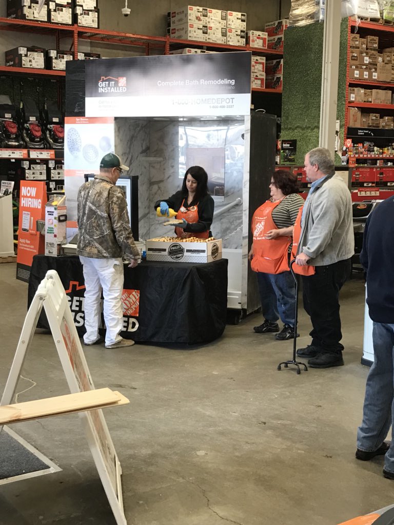 Lead table and workshop going on at 4102. Driving leads and measures!!!