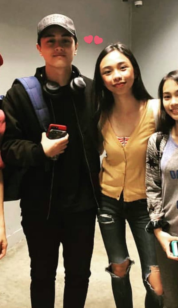 ATMayWard's tweet photo. Phone ba ni MM yun? 
CP mo CP ko? Na Fall lang sayo inangkin mo na ata lahat Edwardo cheret Haha 
@maymayentrata07
@Barber_Edward_

© https://t.co/P0yfV3YYCB
MAKING MEGA WITH MAYWARD https://t.co/yceqOsnArF