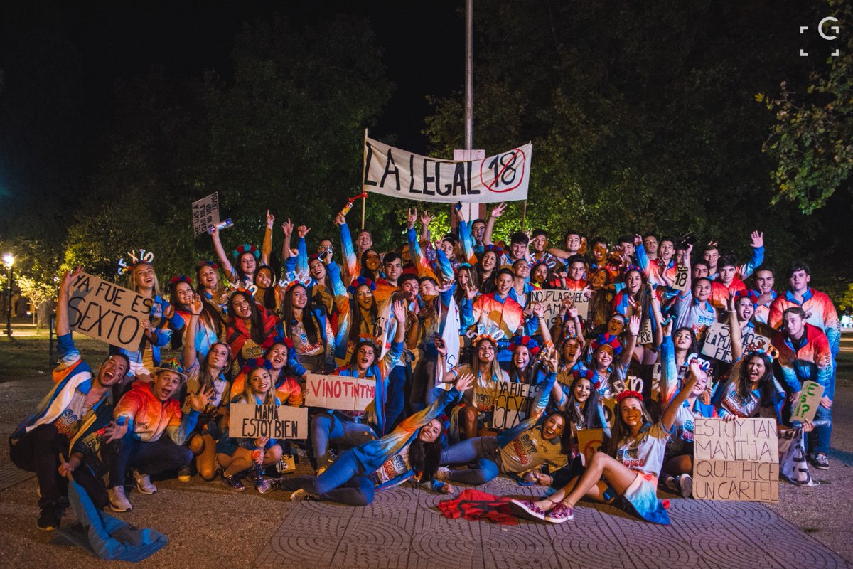 Sexto280's tweet photo. LA BANDA YA ESTÁ LISTA PARA ENCONTRARNOS ESTA NOCHE @Disco_Alquimia ... QUE EXPLOTE LA PROMO #IRREPET18LE 🎉
#Promo18 🔞
#Sexto280
#FDLP 🍾 https://t.co/uGkf6gHABi