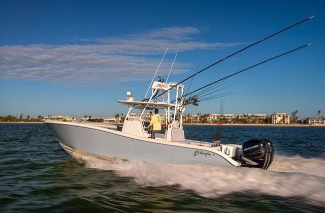 westmarine's tweet image. Cruising into the weekend like... 🛥🌊☀️🙌🏻 #boating #fishingtrip 
Photo 📷 | @IntotheBlueTv Catch their latest episode on @TvWaypoint. 🎣