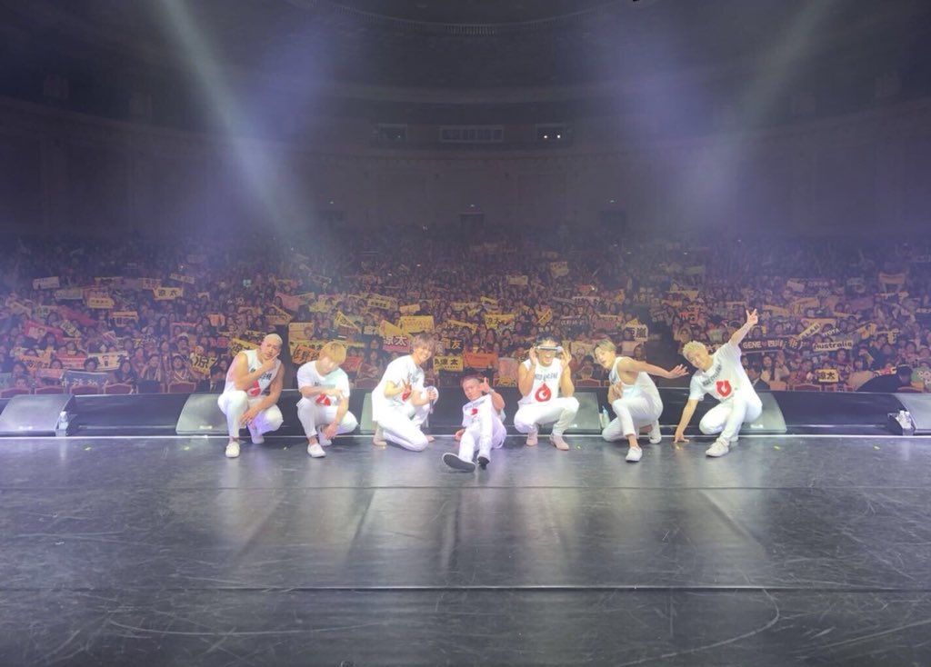 generationsfext's tweet photo. CHINA TOUR
北京公演2日目も無事に終了しました‼️
本日も #GENERATIONS のために
たくさんの声援を
ありがとうございました✨
明日の北京公演最終日も
最高な1日になりますように🙌🏻 https://t.co/5Q1OvXizZ2