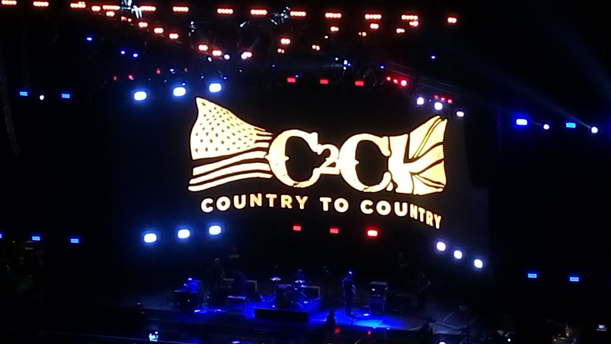sp00k77's tweet photo. Ready for the show @ChrisCountry @C2Cfestival https://t.co/AZitnN6KyG