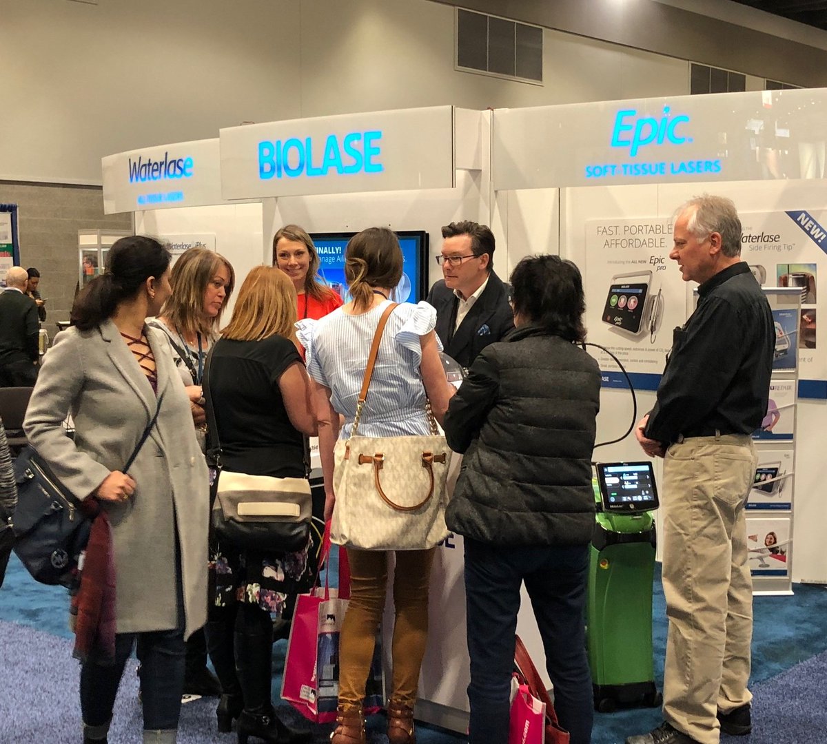 biolaseinc's tweet photo. We've had a great time at @pdconf 2018! Don't miss out on a live demonstration of our leading dental lasers before the conference ends...stop by booth #1449-1451 today! #2018PDC https://t.co/faPtoSlsJ9