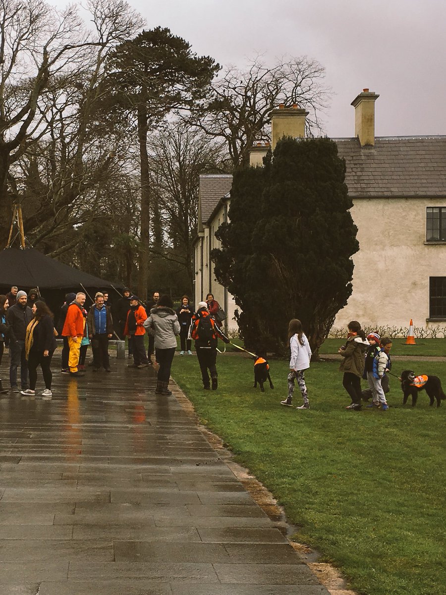 CafeDuParcIRL's tweet photo. Mountain rescue dogs at #KillarneyMountainFestival kids loving it! https://t.co/sCtMTksh6i